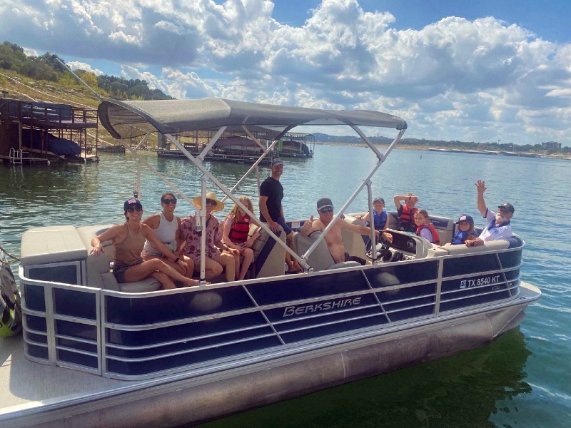 VIP Lake Travis boat rentals